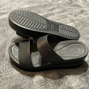 Crocs Womens Brooklyn mid wedges